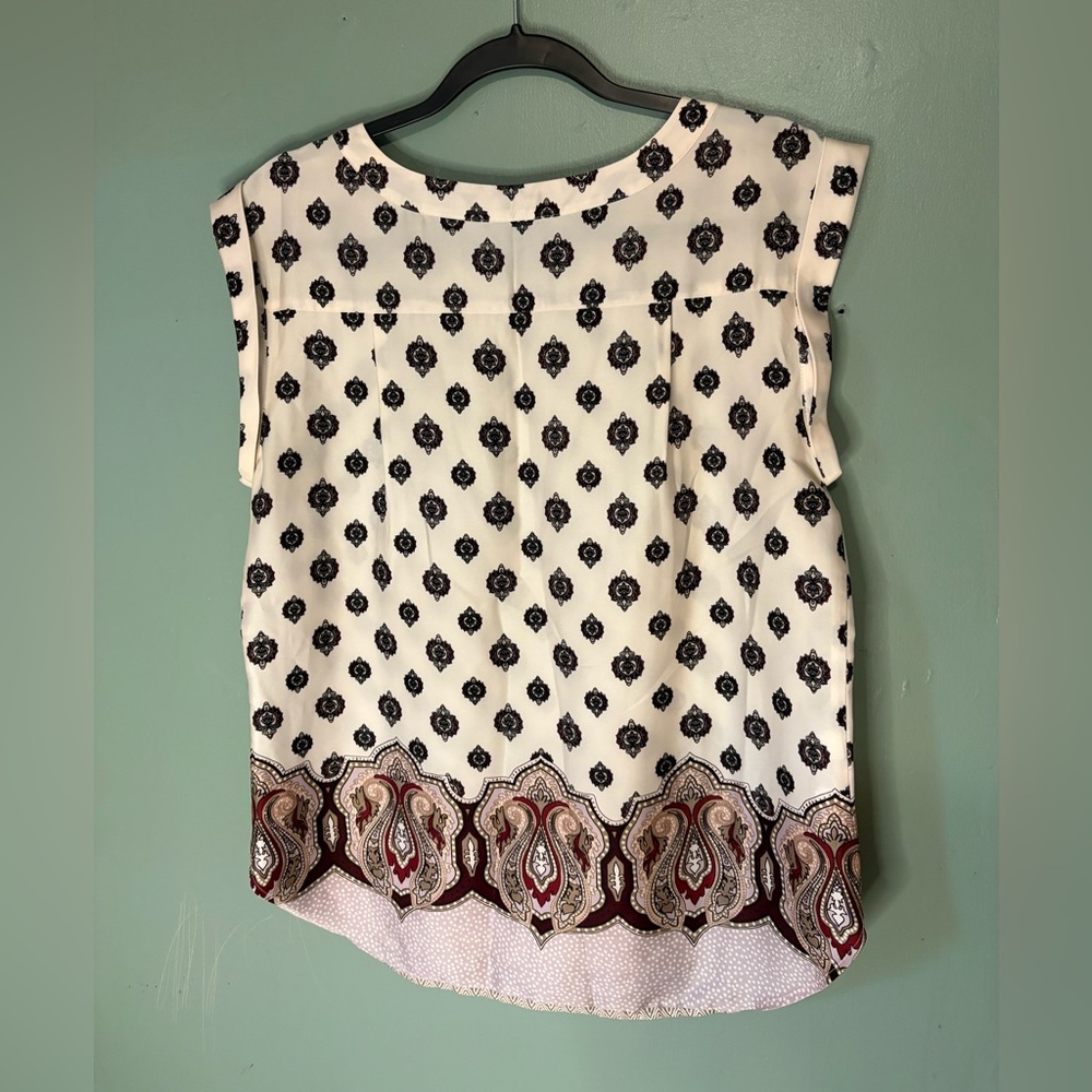 Ann Taylor Black and Cream Patterned Blouse - Picture 6 of 6